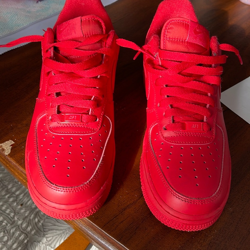 Men’s Nike Air Force 1s size 8 only worn twice, almost perfect condition.